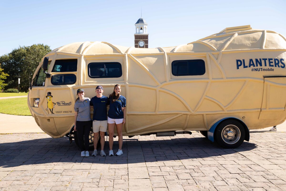 FHU alumna Adleigh Mayes visits campus in the NUTmobile.