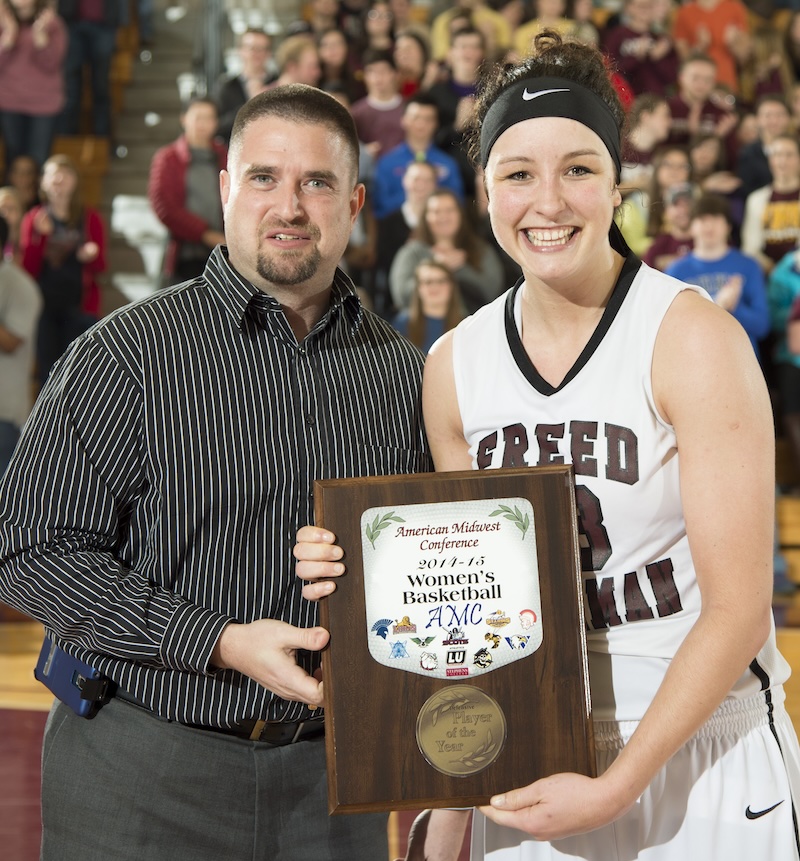 Olympic silver medalist Grace Alonso with award