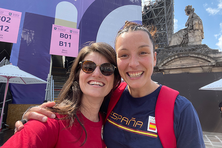 Olympic silver medalist Grace Alonso and friend
